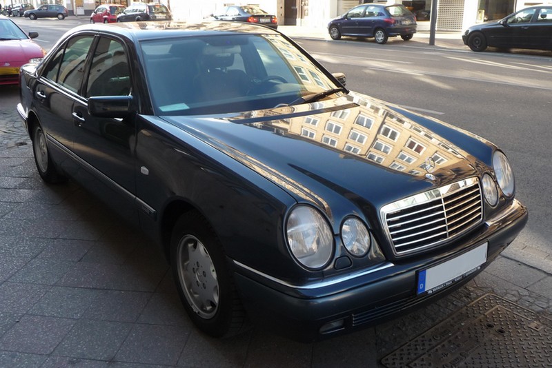 Mercedes-Benz E-Klasse W 210 / S210 - unter keinem guten Stern