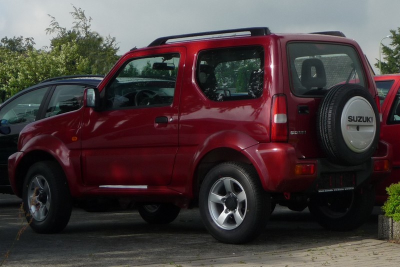 Suzuki Jimny - der Geländewagenzwerg