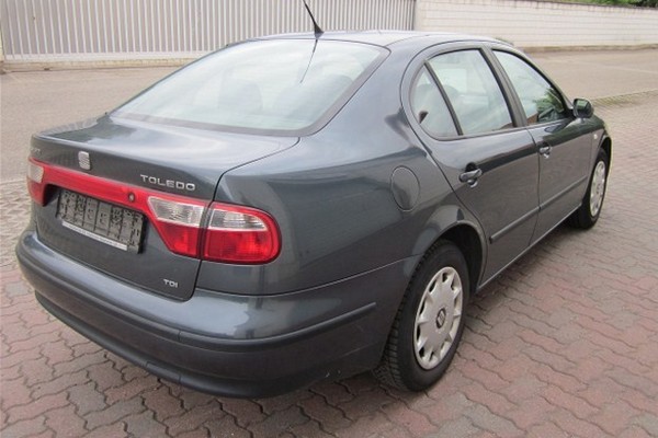 Seat Toledo II - der Leon mit Kofferraumanbau