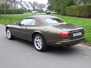 Jaguar XK8 Cabriolet Typ X100 Front