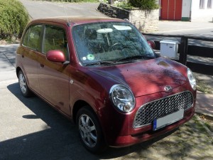 Daihatsu Trevis Front