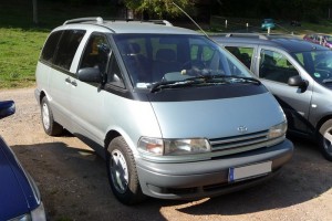 Toyota Previa I Front