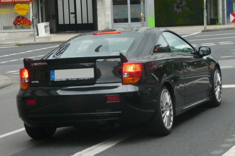 Toyota Celica T23 - die letzte Generation des Traditionscoupés